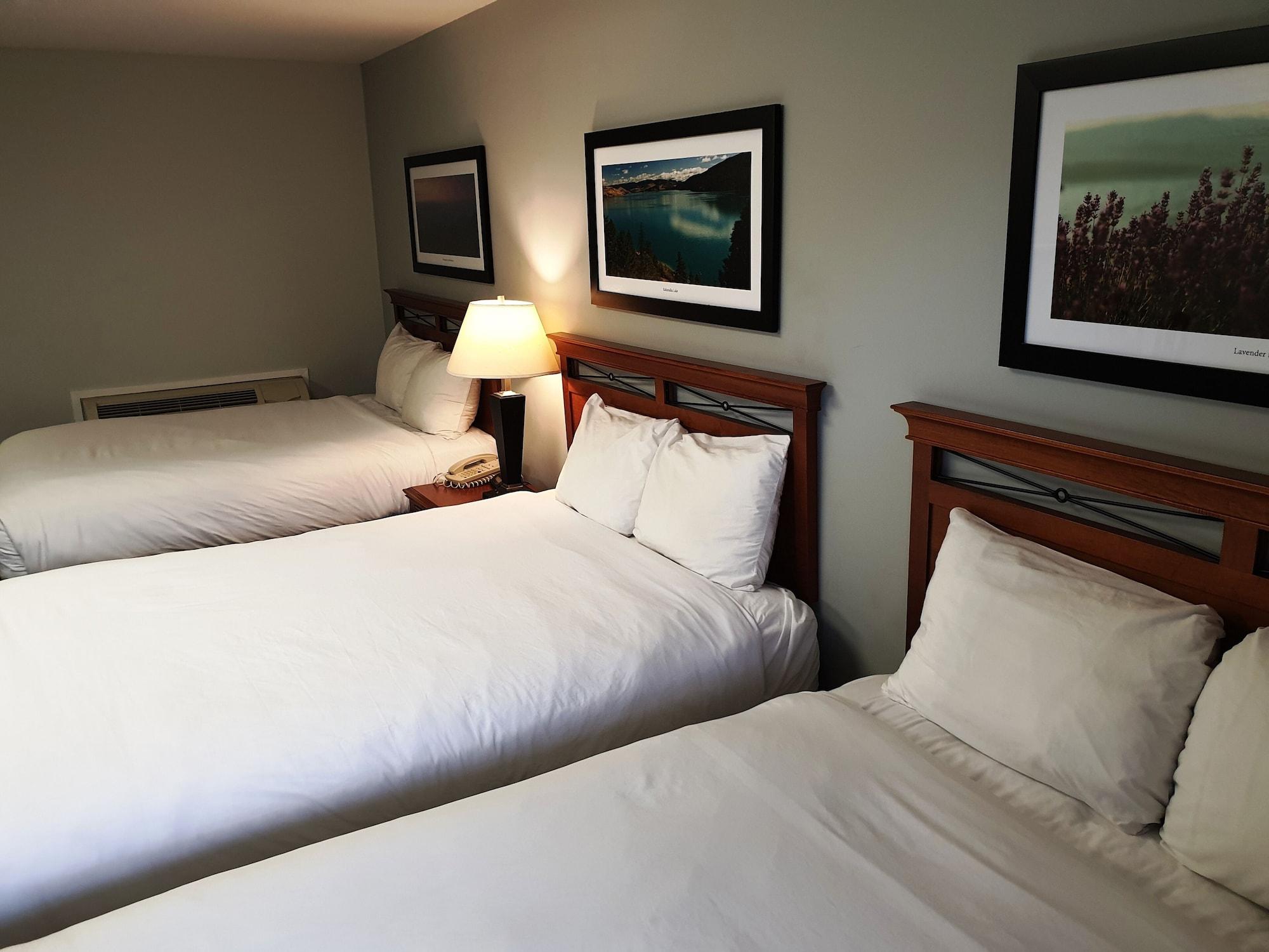 Riverland Inn & Suites Kamloops Dış mekan fotoğraf