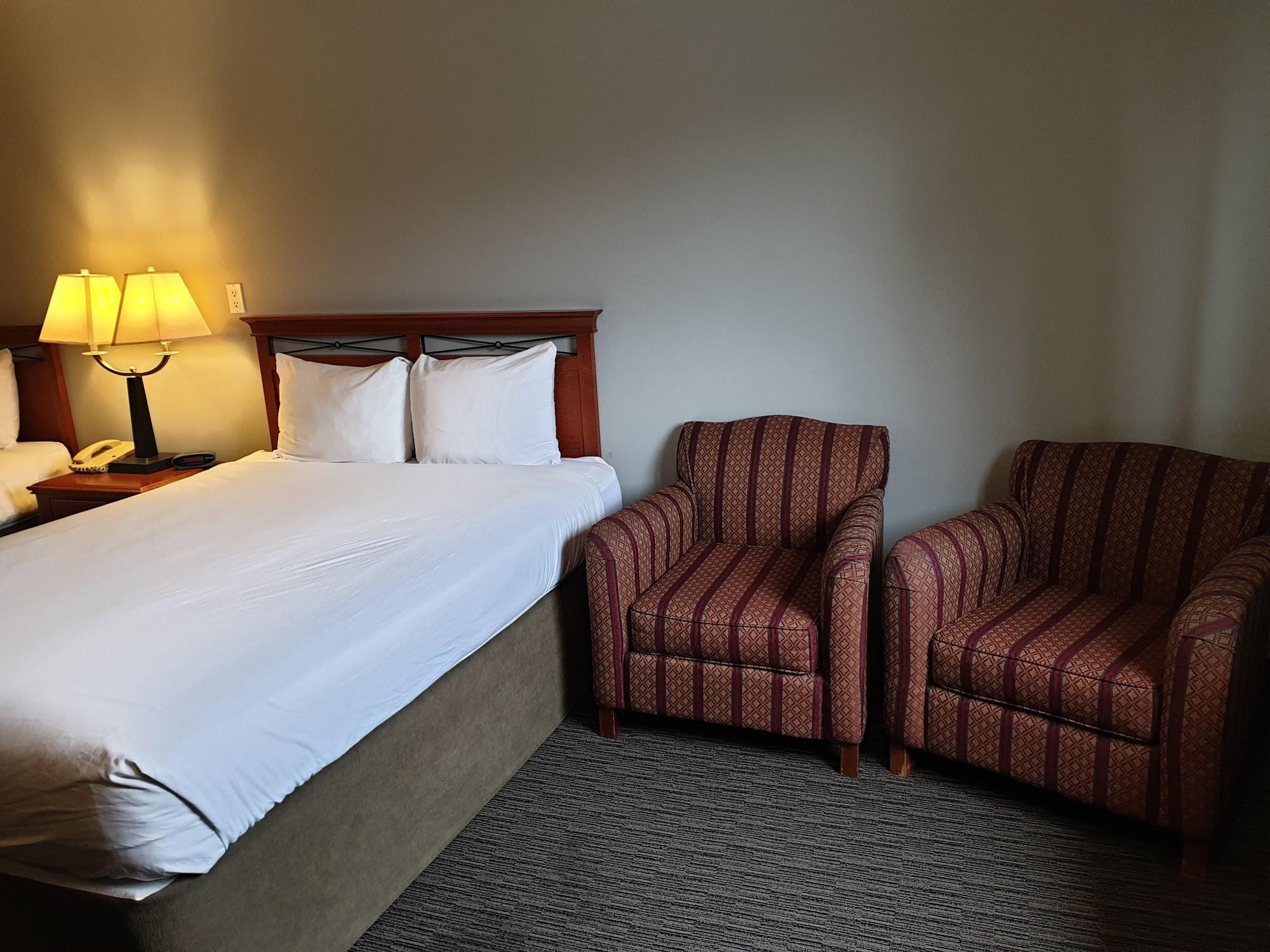 Riverland Inn & Suites Kamloops Dış mekan fotoğraf