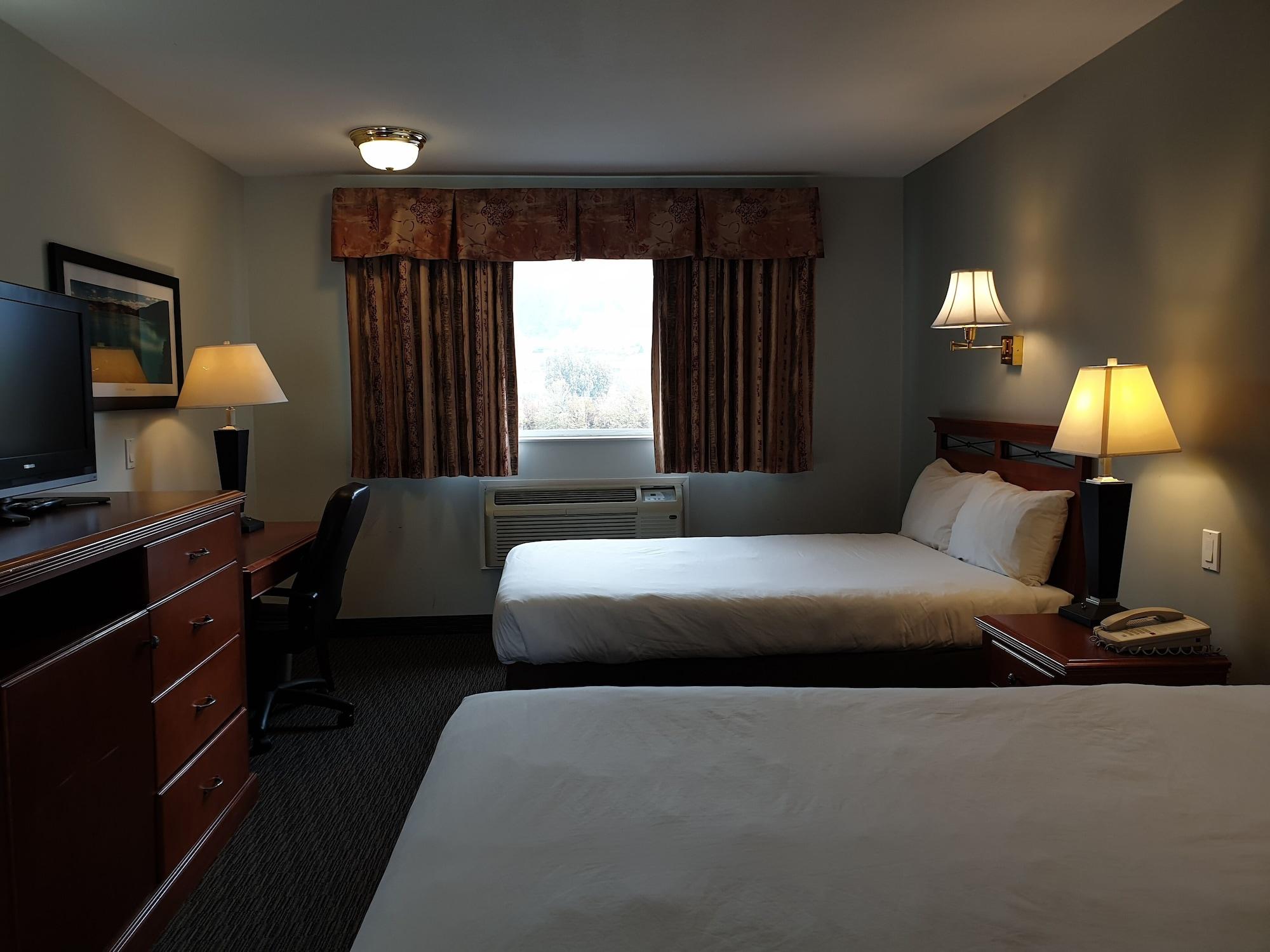 Riverland Inn & Suites Kamloops Dış mekan fotoğraf